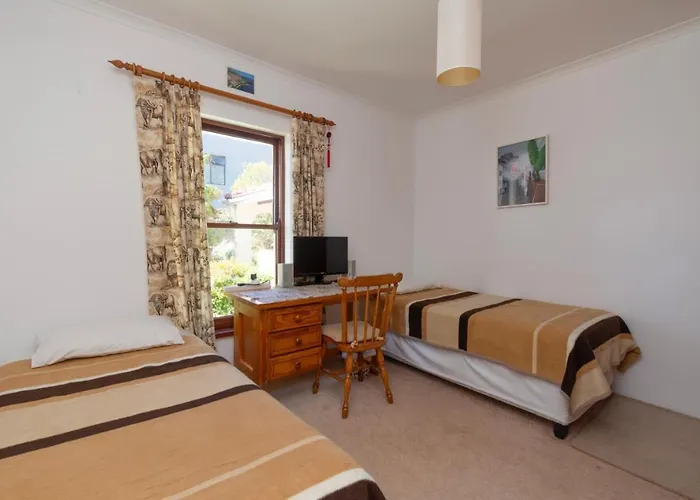 Room For 2 In Camps Bay